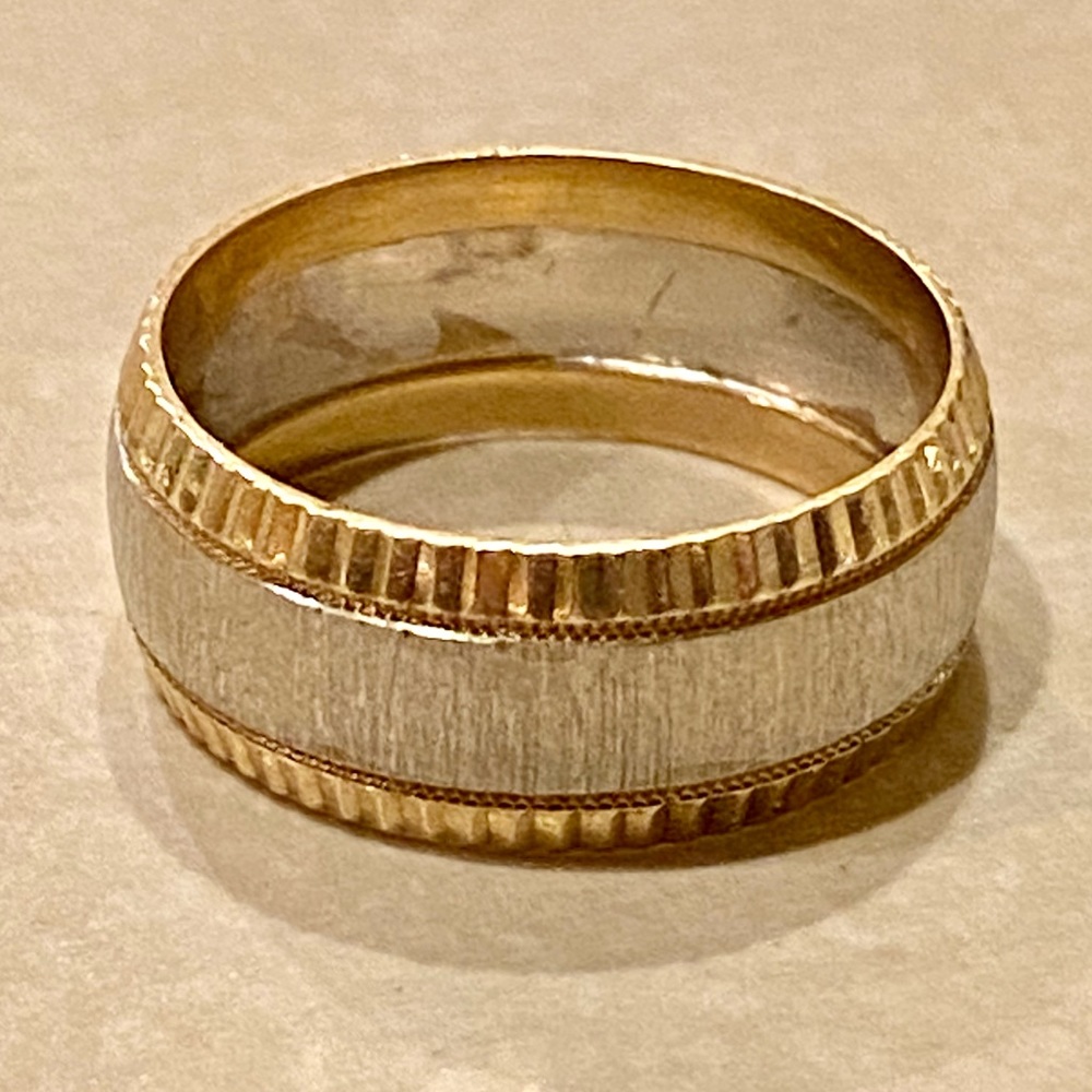 Vintage 14K Gold Two Tone Band Ring